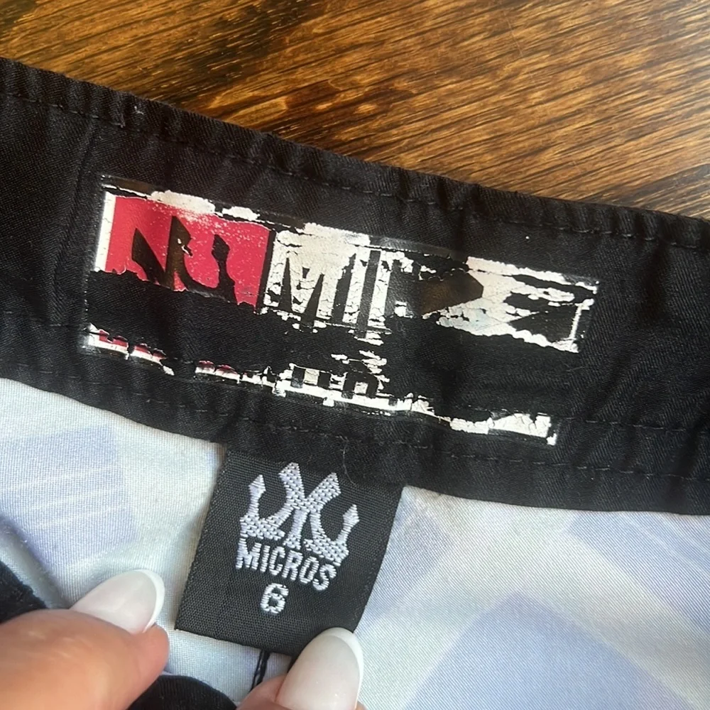 Micros Swim Shorts Size 6 - Picture 2 of 4
